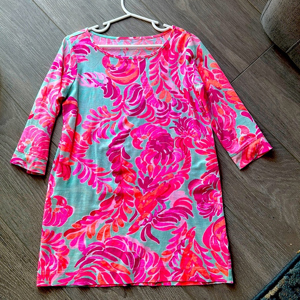 Girls size 6-7 Lilly Pulitzer dress. 3/4 sleeve